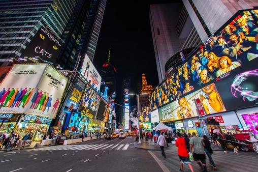 女性・初心者も楽しめる麻布十番クライミングジム | SPIDER [ スパイダー ]